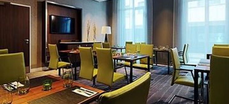 Hotel Courtyard By Marriott Cologne:  KOELN