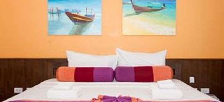 Hotel Ark Bar Beach Resort:  KOH SAMUI