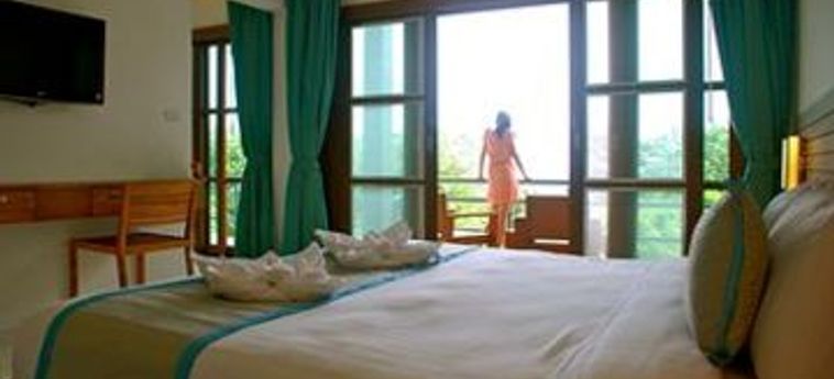 Hotel Montalay Beach Resort Koh Tao:  KOH TAO