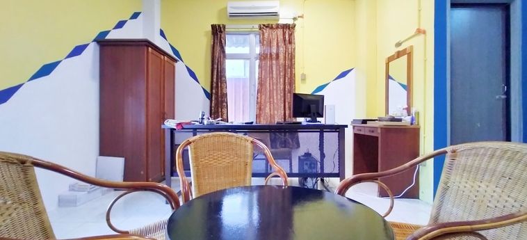 Hotel Spot On 89939 Platinum Inn Kota Bharu: Foto 