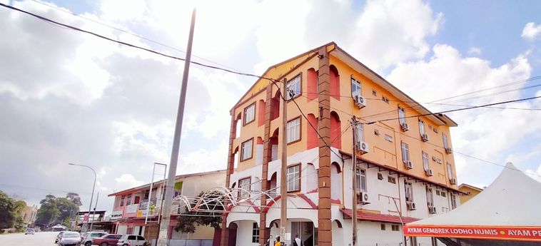 Hotel Spot On 89939 Platinum Inn Kota Bharu: Foto 