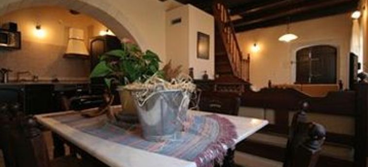 Hotel Samonas, Traditional Villas:  KRETA