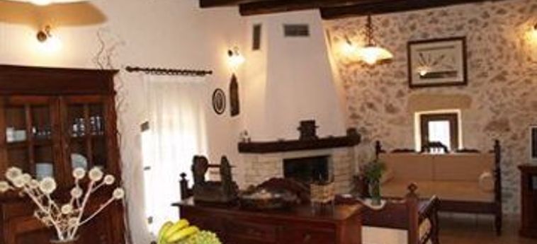 Hotel Samonas, Traditional Villas:  KRETA