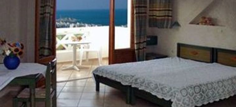 Romantica Hotel Apartments:  KRETA