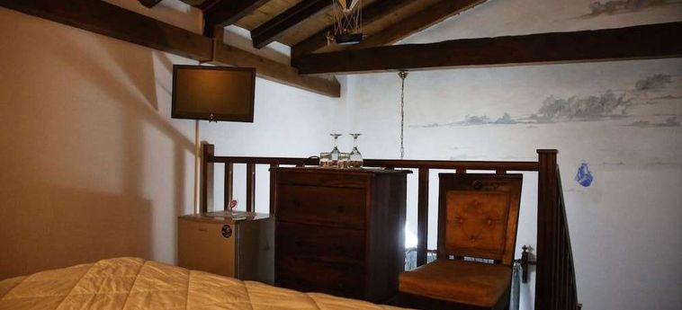 Hotel Villa Kynthia:  KRETA
