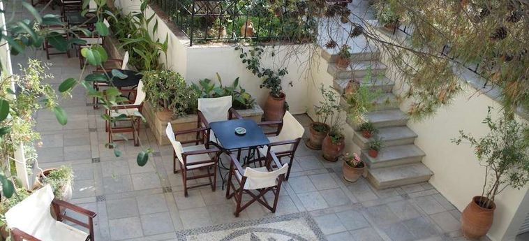 Hotel Villa Kynthia:  KRETA