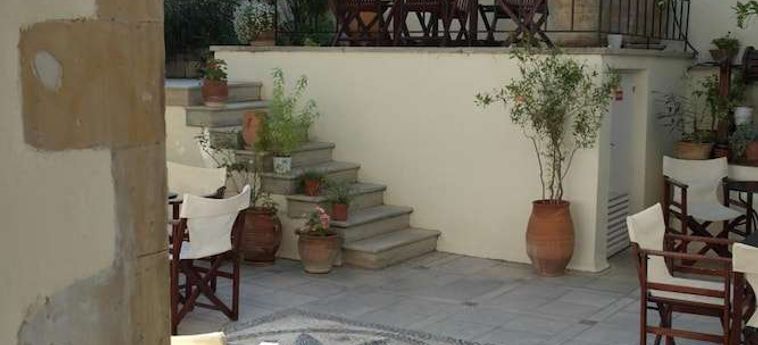 Hotel Villa Kynthia:  KRETA
