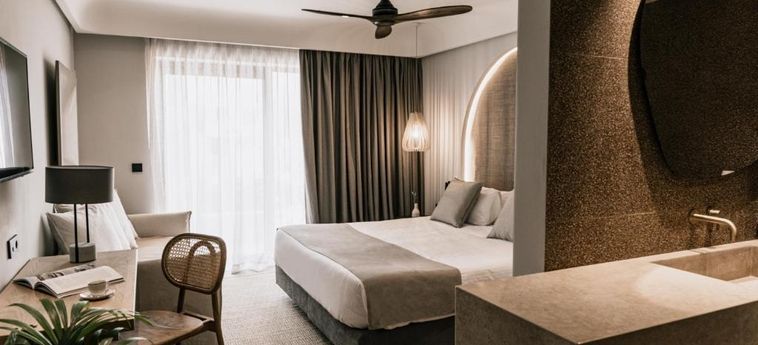 Hotel Paralos Venus Suites - Adults Only:  KRETA