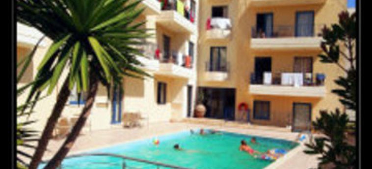 Manos Maria Hotel Apartments:  KRETA