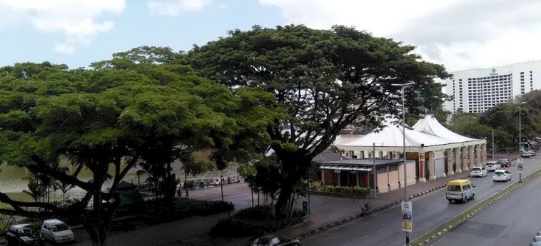 Hotel Kuching Waterfront  Lodge:  KUCHING