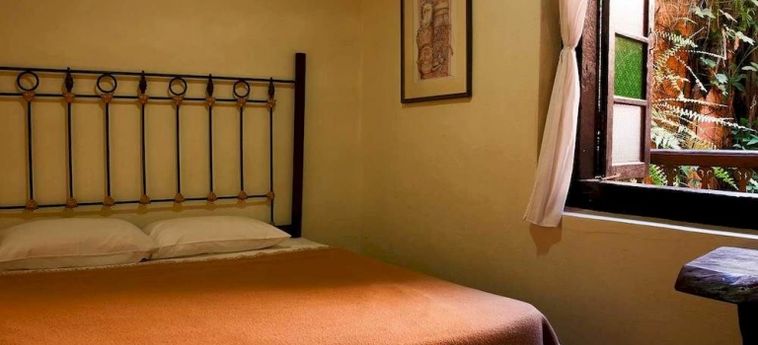 Hotel Kuching Waterfront  Lodge:  KUCHING