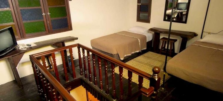 Hotel Kuching Waterfront  Lodge:  KUCHING