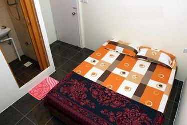 B&Amp;B Inn - Hostel:  KUCHING