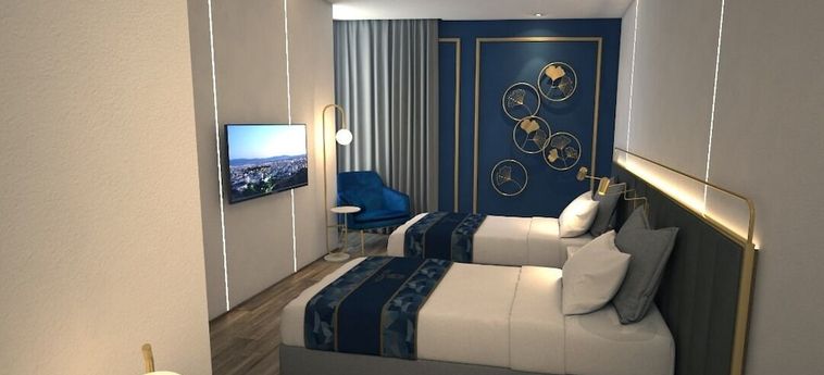 Hotel Regatta Suites:  KUCHING