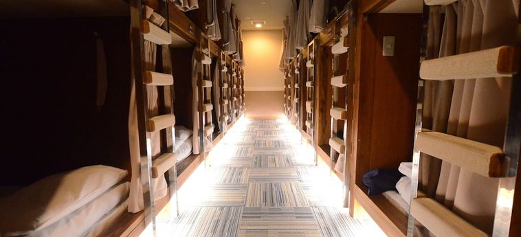 Kumamoto Capsule Hotel - Hostel, Caters To Men Kumamoto - Kumamoto Prefecture: Foto 