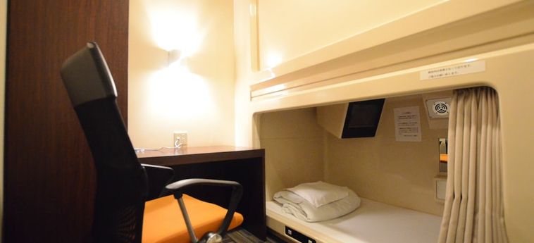 Kumamoto Capsule Hotel - Hostel, Caters To Men Kumamoto - Kumamoto Prefecture : Photo 