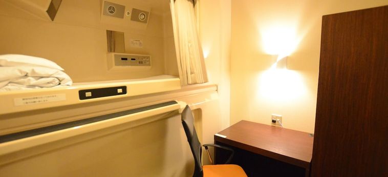 Kumamoto Capsule Hotel - Hostel, Caters To Men Kumamoto - Kumamoto Prefecture : Photo 