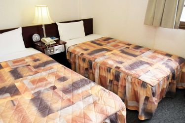 Business Hotel Shuttle Kumamoto - Kumamoto Prefecture: Photo 