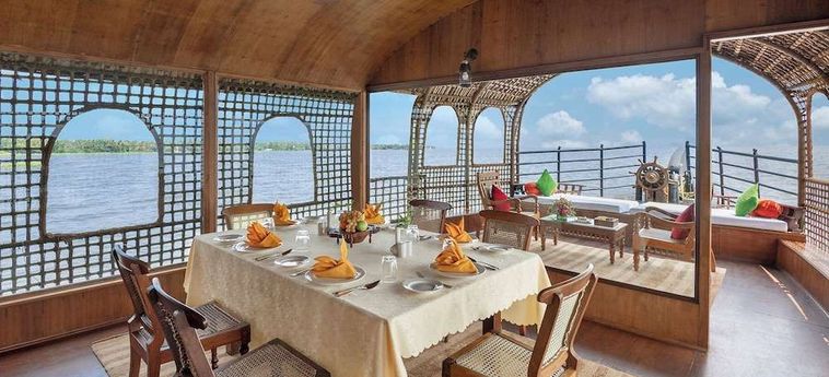 Hotel Kumarakom Lake Resort Kumarakom: Foto 