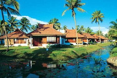 Hotel Kumarakom Lake Resort:  KUMARAKOM