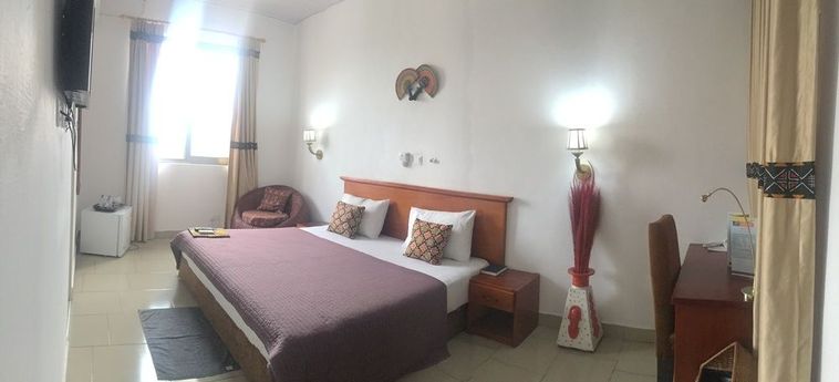 Asantewaa Premier Guesthouse:  KUMASI