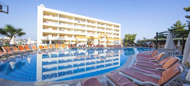 Hotel Tuntas Family Suites Kusadasi Kusadasi: Foto 