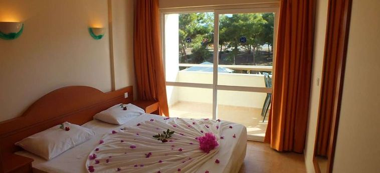 Hotel Tuntas Family Suites Kusadasi Kusadasi: Foto 