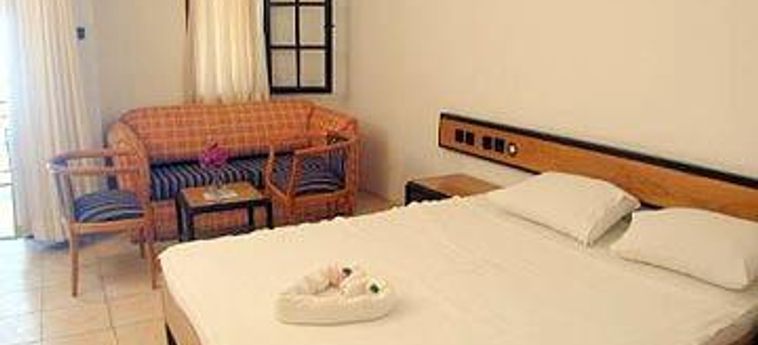 Hotel Omer Holiday Resort :  KUSADASI