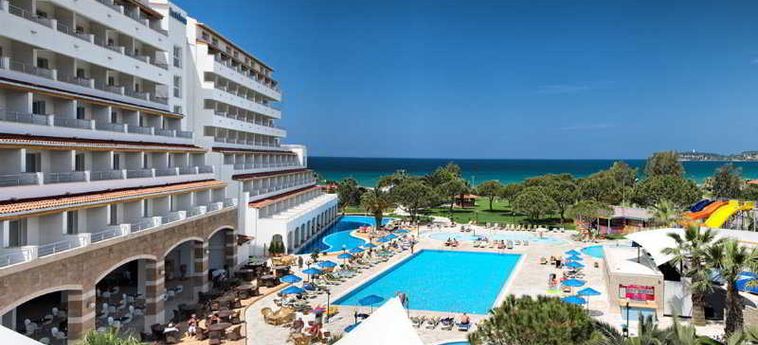 BATIHAN BEACH RESORT & SPA 4 Estrellas