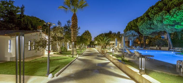 RISUS GARDEN HOTEL 3 Etoiles