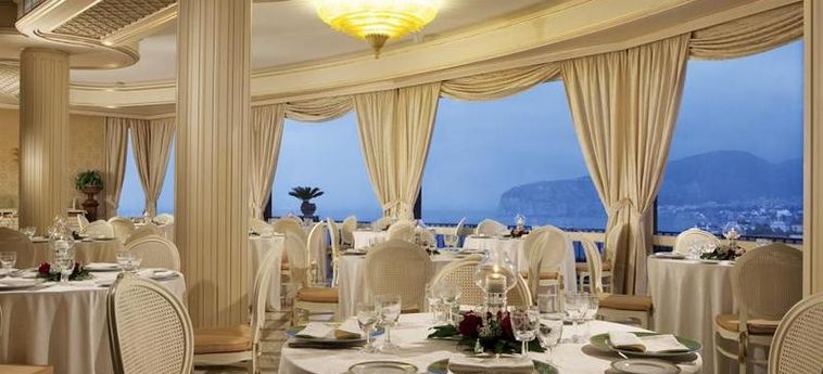 Grand Hotel Capodimonte:  KUSTE VON SORRENTO 