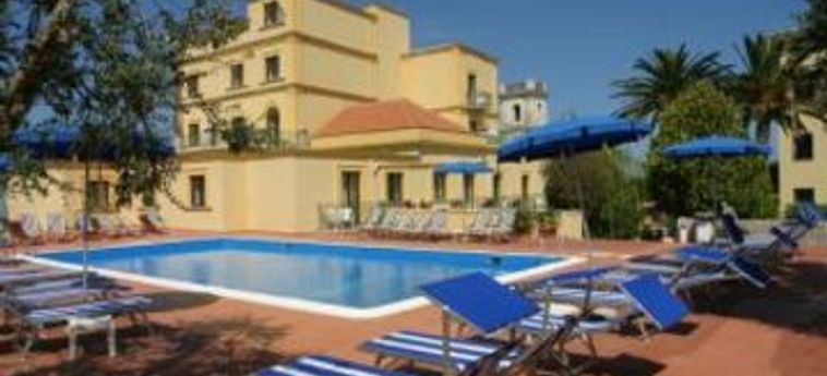 Hotel Villa Igea:  KUSTE VON SORRENTO 