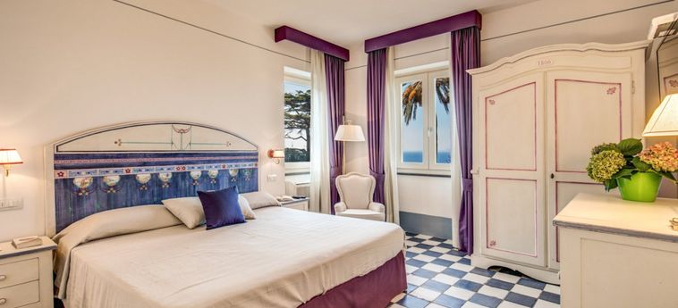 Hotel Villa Stradivari:  KUSTE VON SORRENTO 