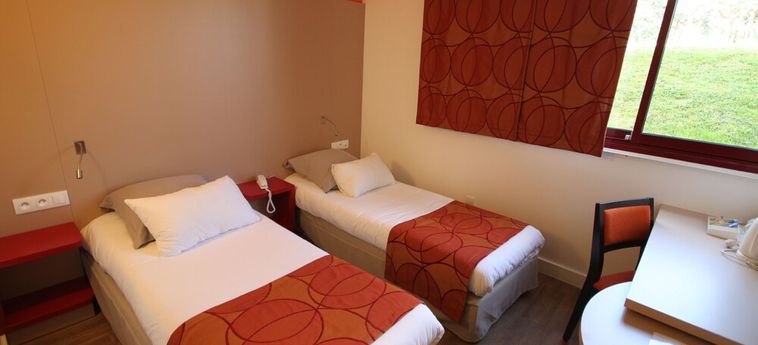 Hotel Hôtel De L'isle L'isle D'abeau: Foto 