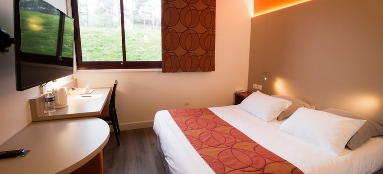 Hotel Hôtel De L'isle L'isle D'abeau: Foto 