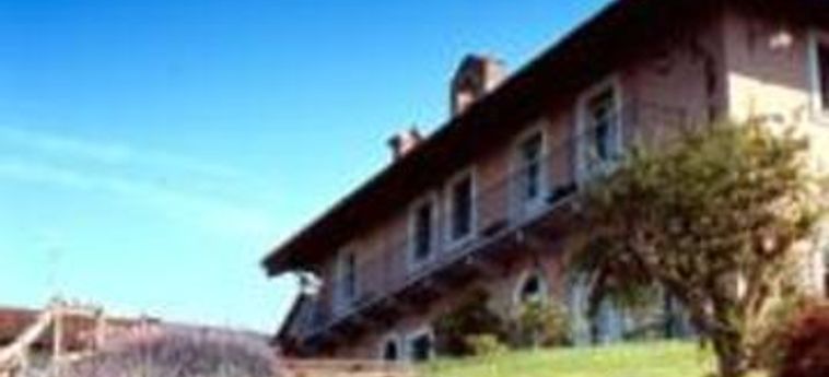 Hotel Villa Bricco Dei Cogni:  LA MORRA - CUNEO