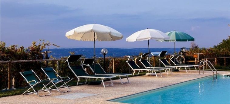 Hotel Il Grappolo Vacanze:  LA MORRA - CUNEO