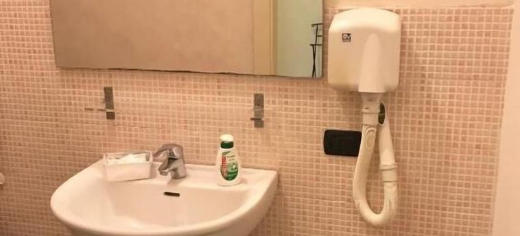 Hotel Sapore Di Mare 5 Terre Affittacamere La Spezia: Foto 