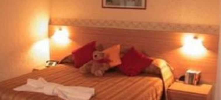 Hotel Chalet Alpina:  LA THUILE - AOSTA