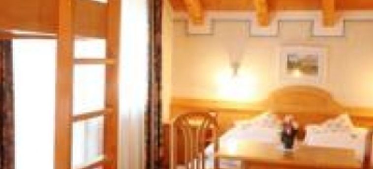 Hotel Ciasa Montanara:  LA VILLA - BOLZANO