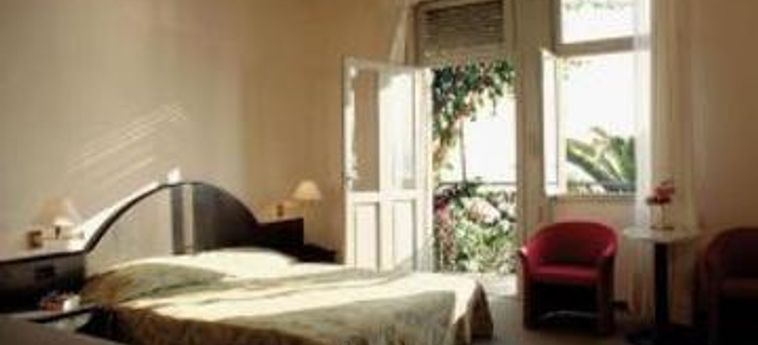 Hotel Monte Baldo E Villa Acquarone:  LAC DE GARDE
