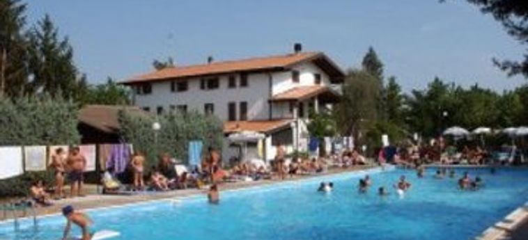Hotel Campeggio Trevisago:  LAC DE GARDE
