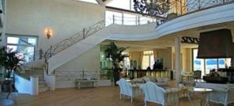 Chervò Golf Hotel Spa & Resort San Vigilio:  LAC DE GARDE