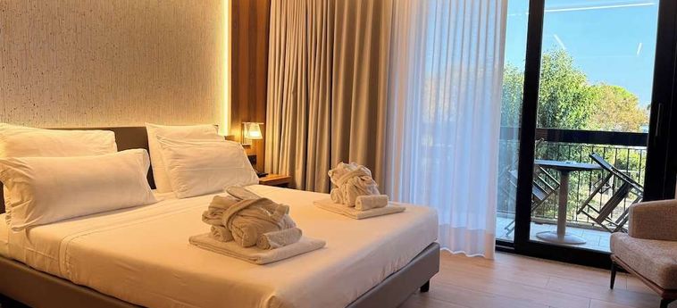 Alevic Hotel Sirmione:  LAC DE GARDE