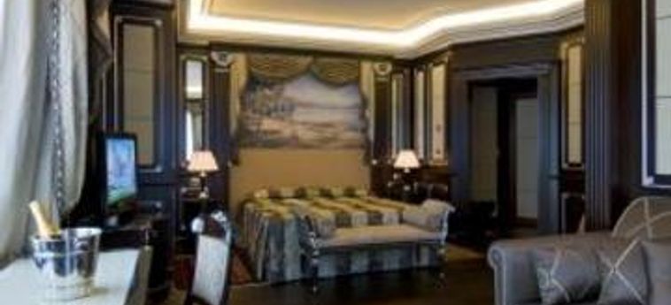 Hotel Splendid:  LAC MAJEUR