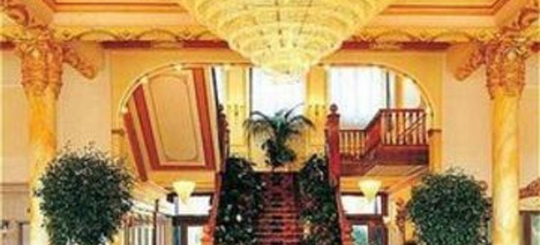 Hotel Regina Palace:  LAC MAJEUR