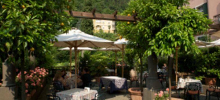Hotel Villa Miravalle:  LAGO DE GARDA