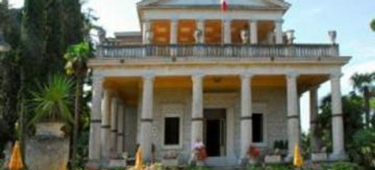 Palace Hotel Villa Cortine:  LAGO DE GARDA