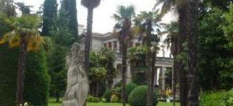 Palace Hotel Villa Cortine:  LAGO DE GARDA