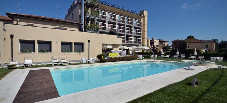 Hotel Enjoy Garda:  LAGO DE GARDA